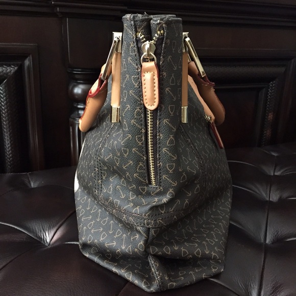 Handbag with Anchors - Picture 2 of 7